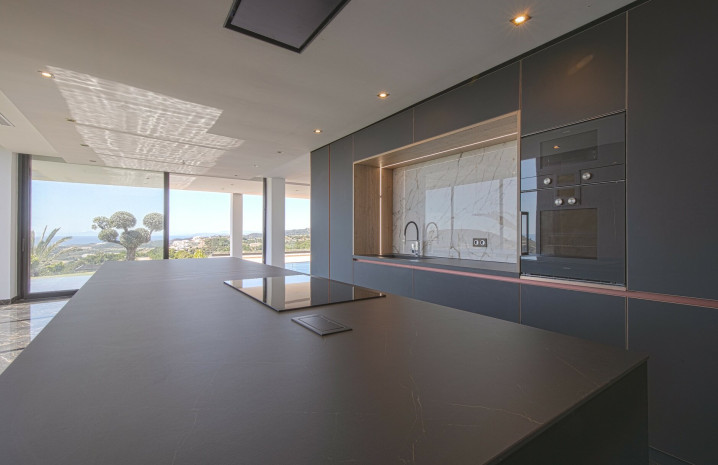 Brand new contemporary Villa in Benahavis