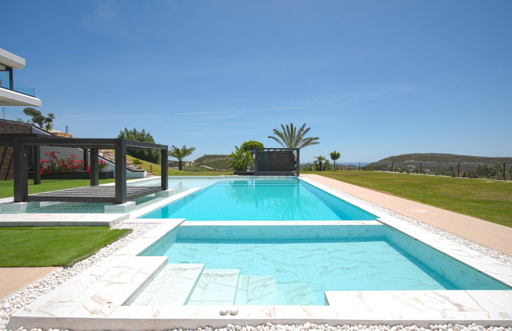 Brand new contemporary Villa in Benahavis