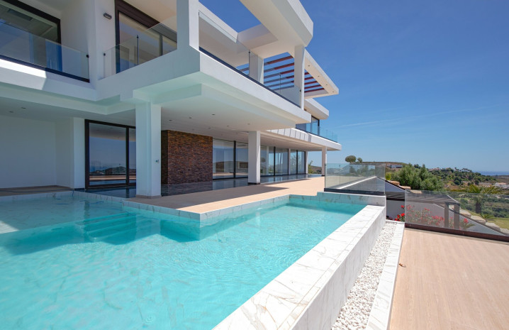 Brand new contemporary Villa in Benahavis