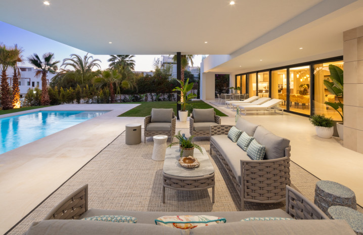 Brand New 5 Bedroom Villa Marbella