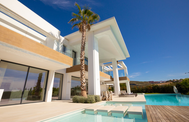 Brand New Contemporary Villa in Los Flamingos