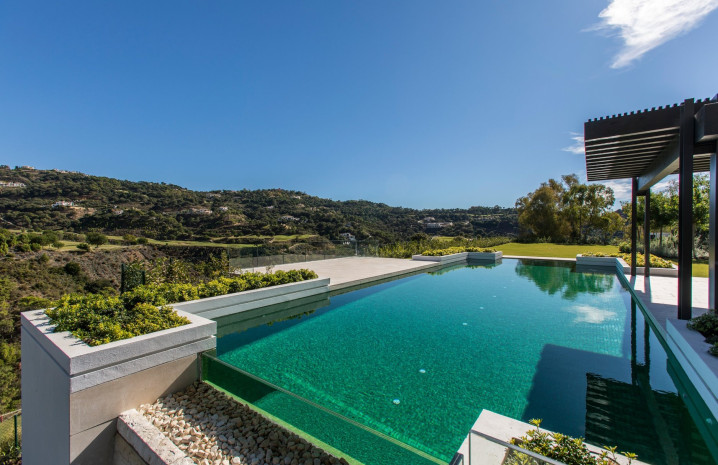 New Luxury Frontline Golf Villa in Zagleta