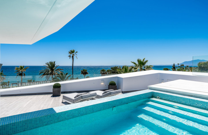 Breath-taking Newly Built Villa Located in Los Monteros beach