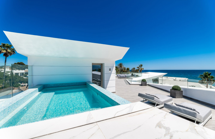 Breath-taking Newly Built Villa Located in Los Monteros beach