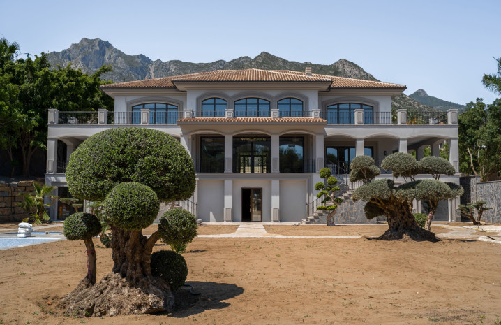 Newly built villa in Sierra Blanca