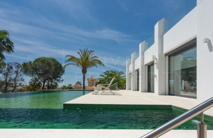 Contemporary villa in Marbella