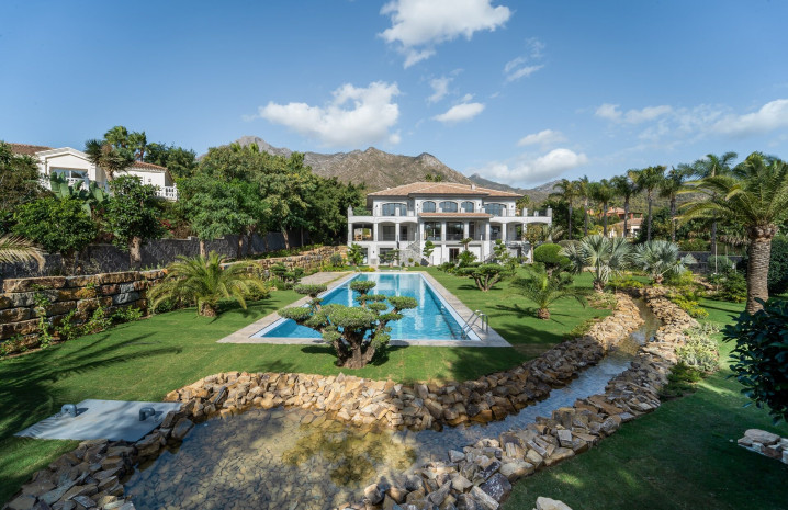 Villa in Sierra Blanca